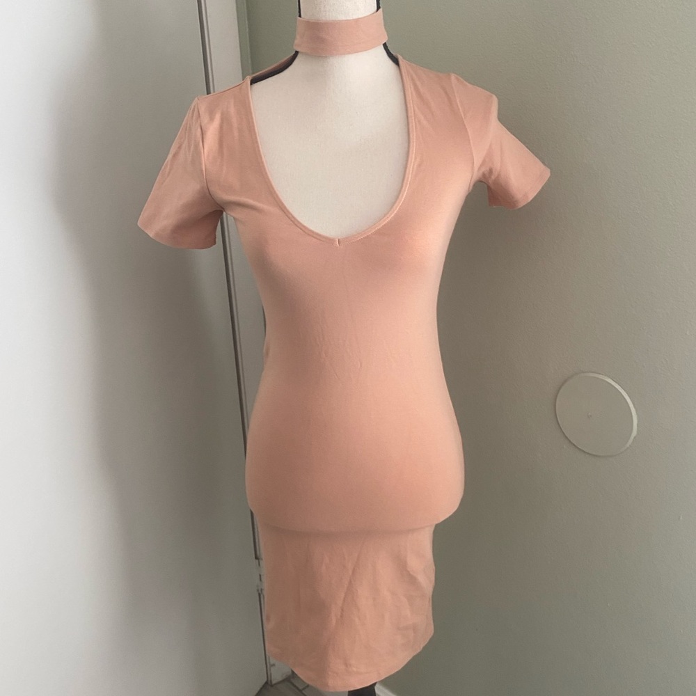 ❤️3x$20 - Forever 21 Nude Color Dress